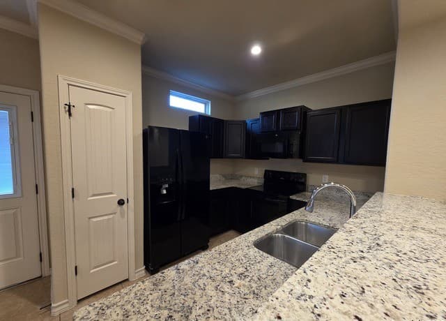 6838 Lakeview Dr Unit 102 — photo 4