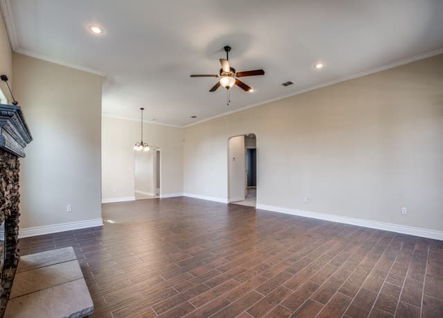 6102 Still — photo 4