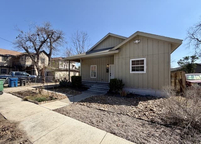 210 Cadwallader — photo 2