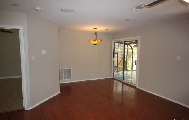 15247 Kamary Ln — photo 4