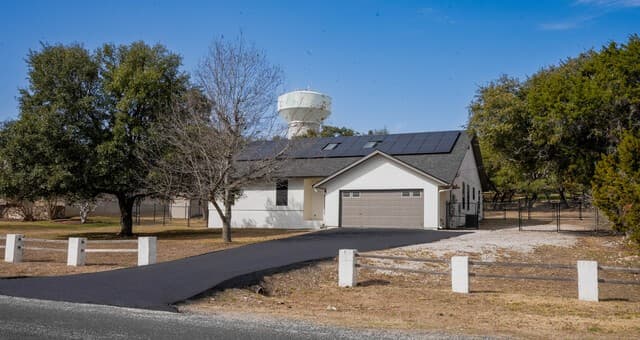 923 Midnight Drive — photo 2