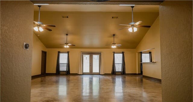 923 Midnight Drive — photo 3