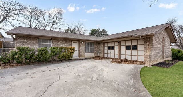 4710 Casa Bello — photo 1