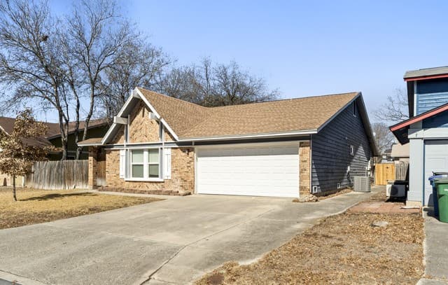 10315 Country Green — photo 2