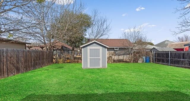 3411 Avoca Dr — photo 2