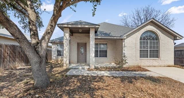 3411 Avoca Dr — photo 4