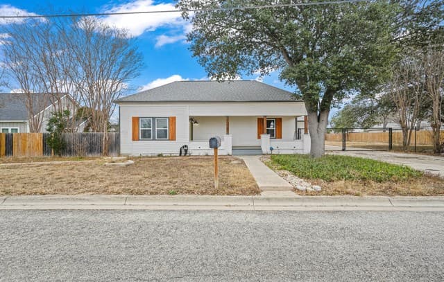 1301 Avenue K — photo 2