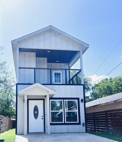 335 S SAN EDUARDO Ave