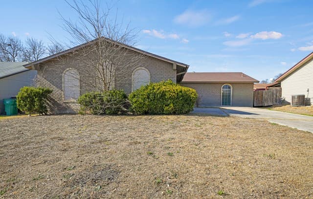 611 Jamie Sue — photo 1