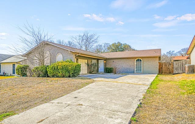 611 Jamie Sue — photo 3