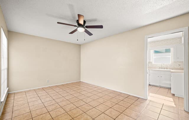 611 Jamie Sue — photo 5