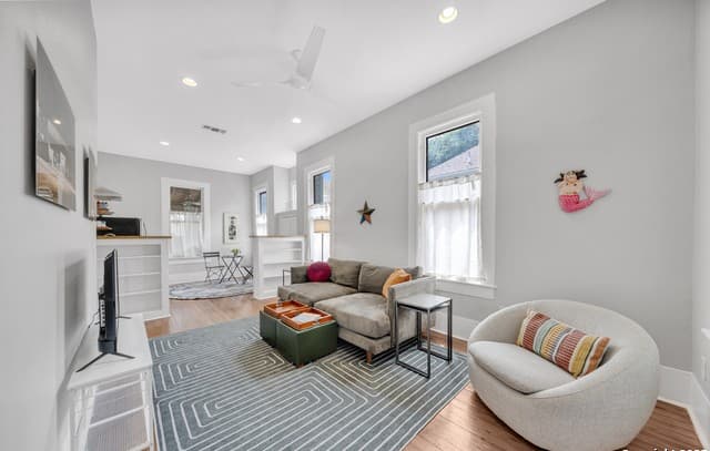 210 Sadie — photo 5