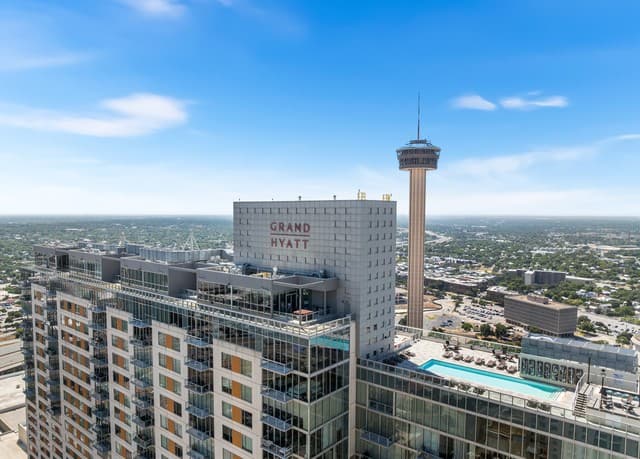 610 E Market Unit 2606 — photo 2