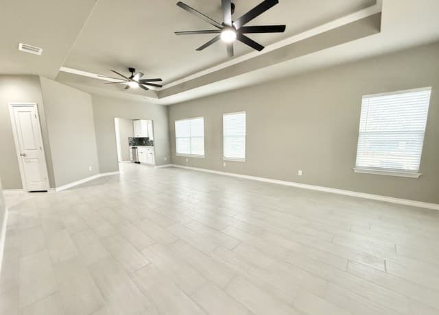 1307 Willow — photo 2