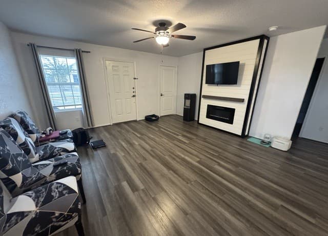 9838 Marbach — photo 3