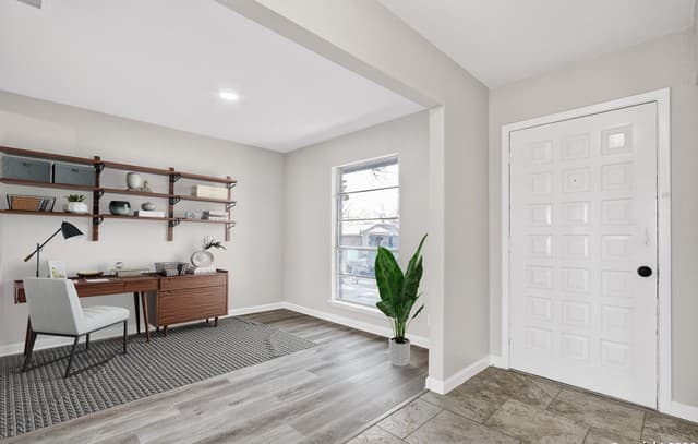 4242 Bayliss St — photo 4