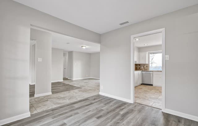 4242 Bayliss St — photo 5