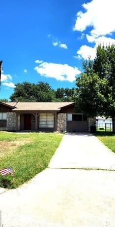 308 Nell Deane — photo 1