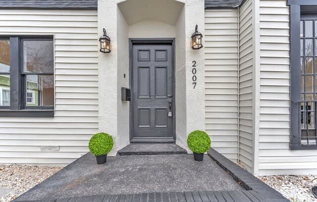 2007 W Magnolia Ave — photo 3