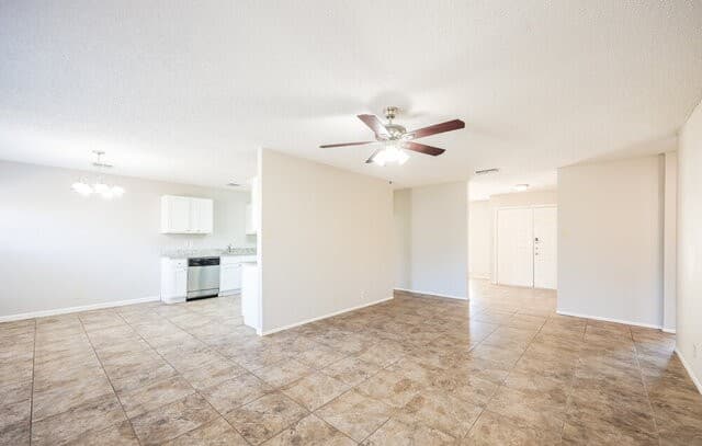 7601 Tarrasa Dr — photo 5