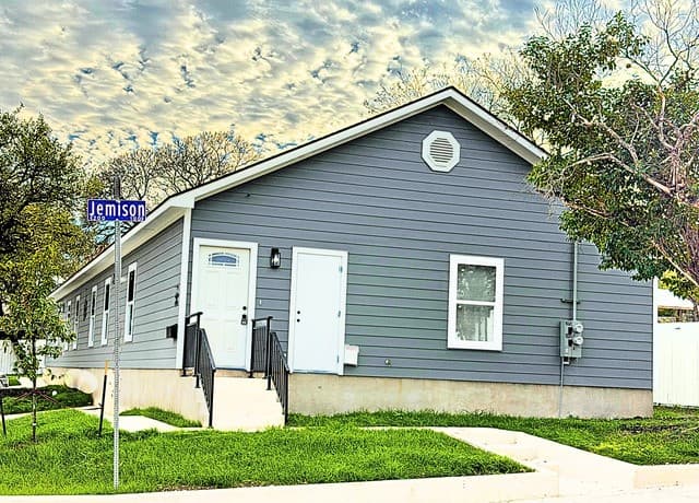 146 Jemison — photo 2