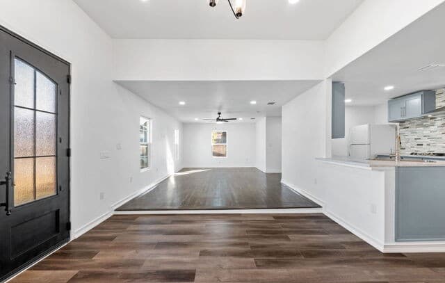 722 Blakeley — photo 3