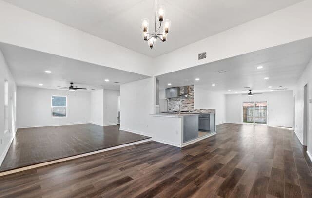 722 Blakeley — photo 4