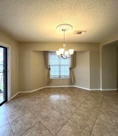 2327 Stallion Run — photo 5