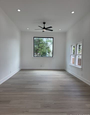 105 Forrest — photo 4