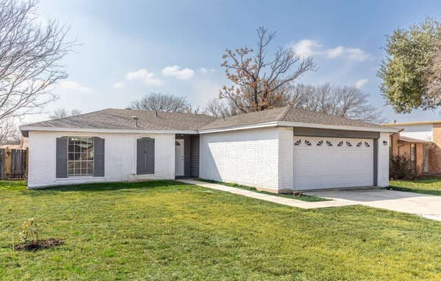 3-bedroom rental at 13719 Earlywood in San Antonio, TX — photo 2