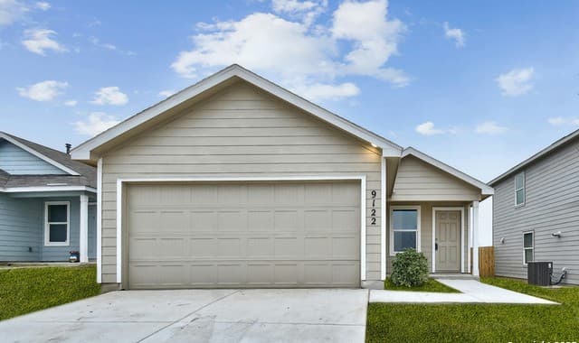 9122 Selene — photo 1