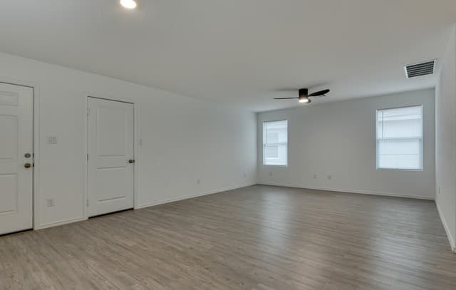 3614 Millbrook — photo 3