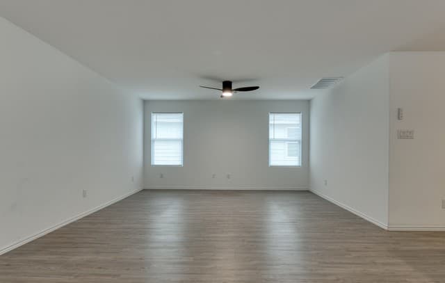 3614 Millbrook — photo 4