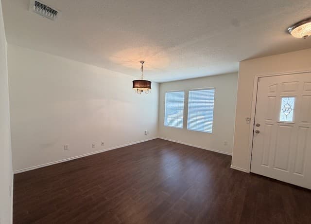 13138 Aurora — photo 5