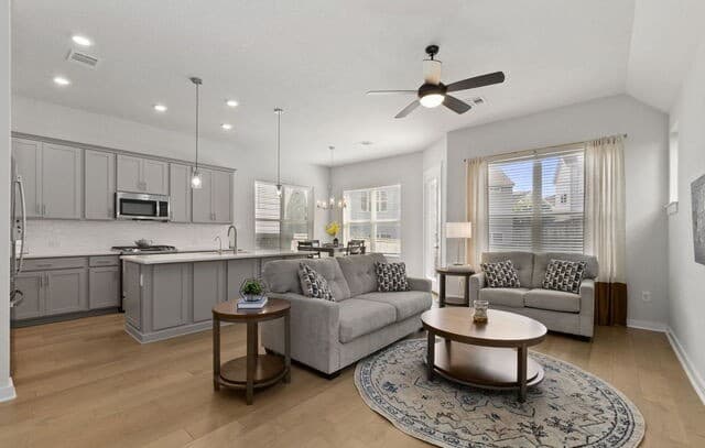 5843 Whitby Unit UNIT 40 — photo 2