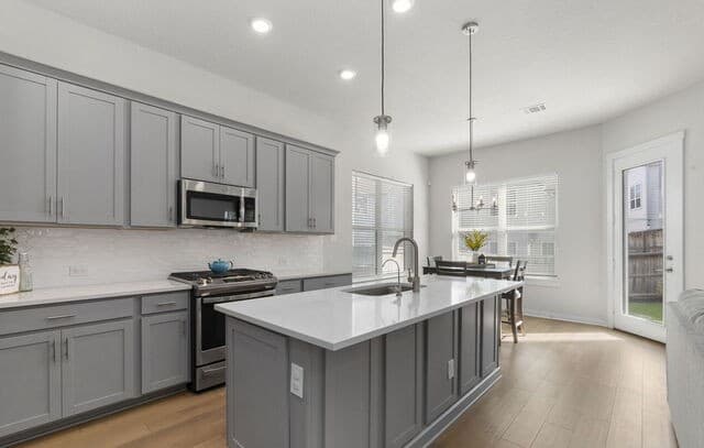 5843 Whitby Unit UNIT 40 — photo 5