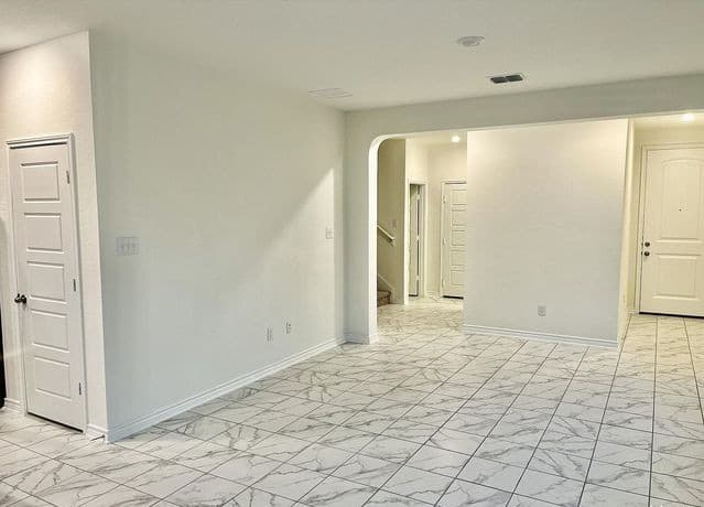 4955 Usaa Unit 79 — photo 2