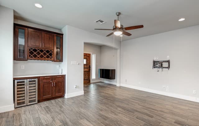 2755 Del Pilar Dr — photo 5