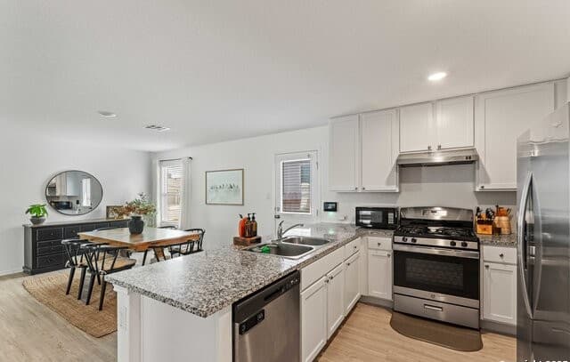 9403 Keegans Woods — photo 1