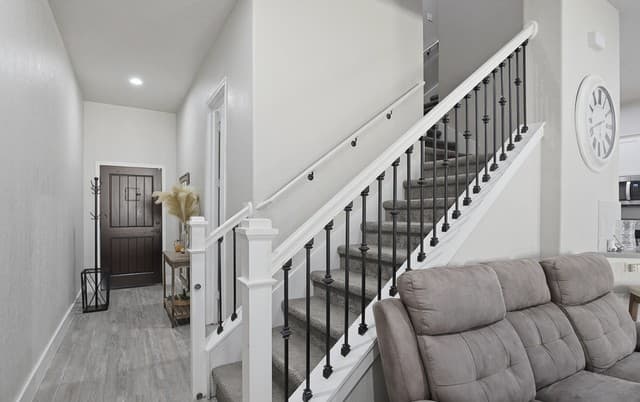 164 Avenue Ventana — photo 3