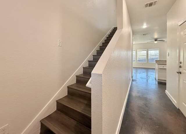 6938 Crestway Rd Unit 4 — photo 3