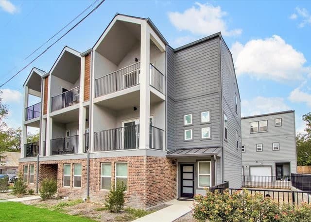 302 Tendick Unit 1103