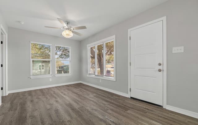 502 22nd St. — photo 5