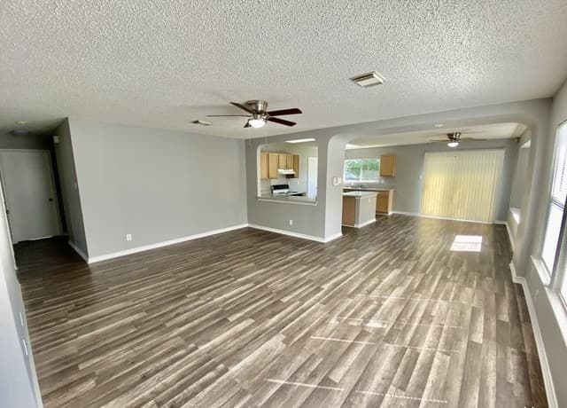 8127 Ocean Meadow Dr — photo 5