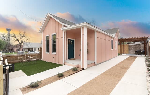 325 Montana — photo 2