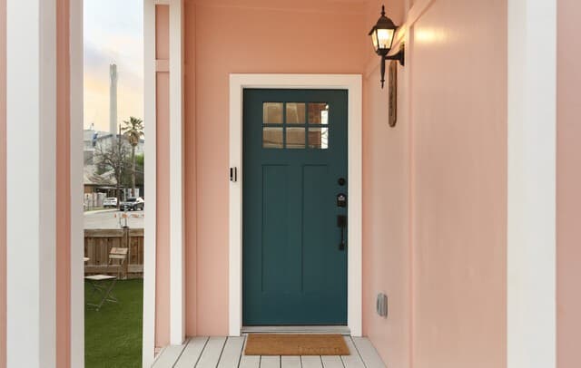 325 Montana — photo 3