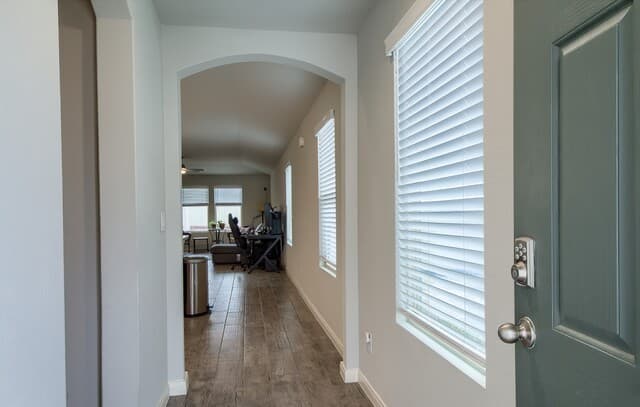 222 High Fence — photo 4