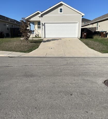 8507 Amistad Cove — photo 1