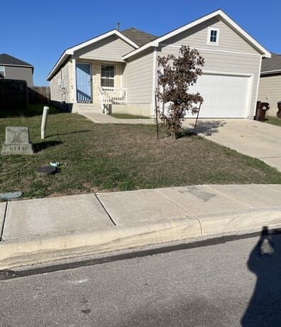 8507 Amistad Cove — photo 2