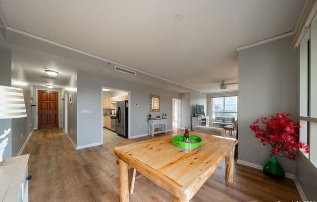 1 Towers Park Unit 212 — photo 4